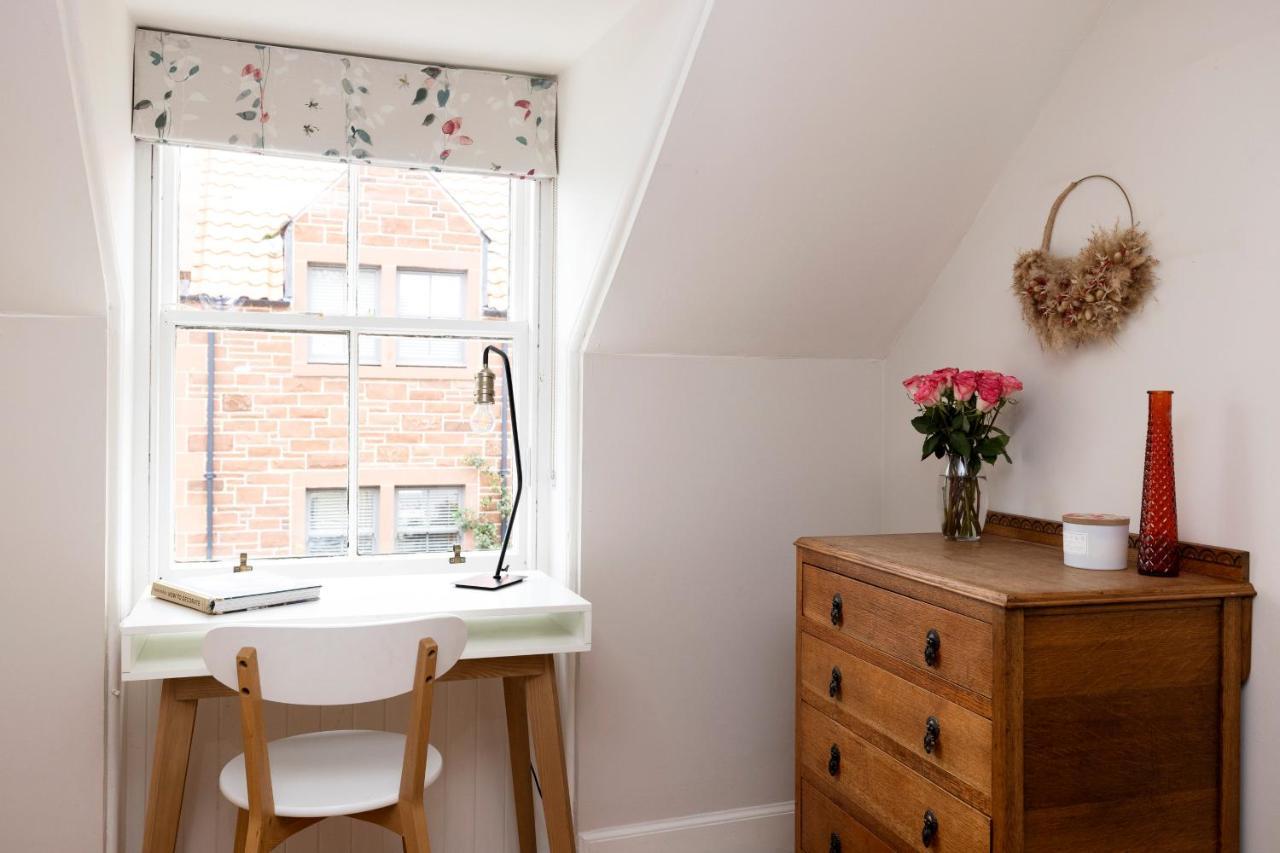 2 Bed Haywood Cottage With Garden Stenton Exterior photo