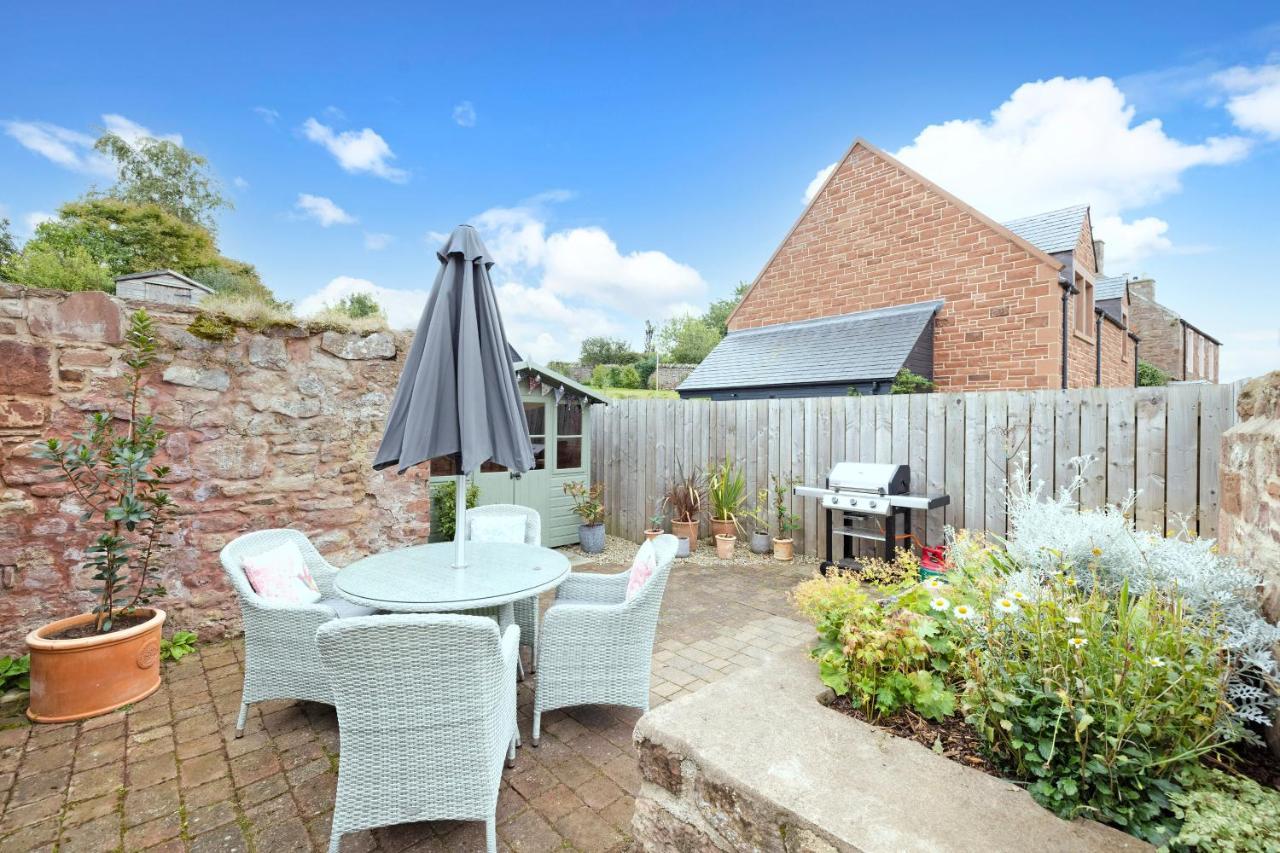 2 Bed Haywood Cottage With Garden Stenton Exterior photo